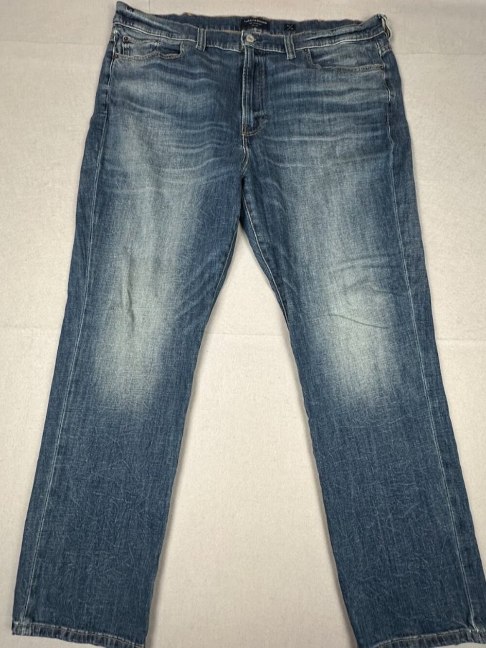 Lucky Brand Men's Athletic Fit Straight Leg Jeans Blue Denim W44 L34